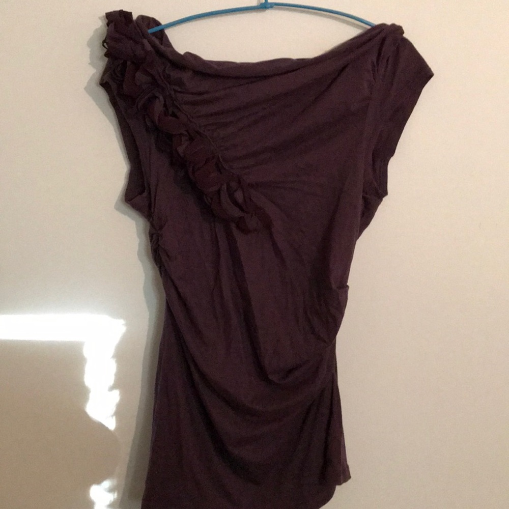 Short sleeve deep purple shirt size M